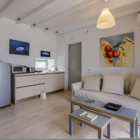 The Gallery - Elegant In * Andiparos